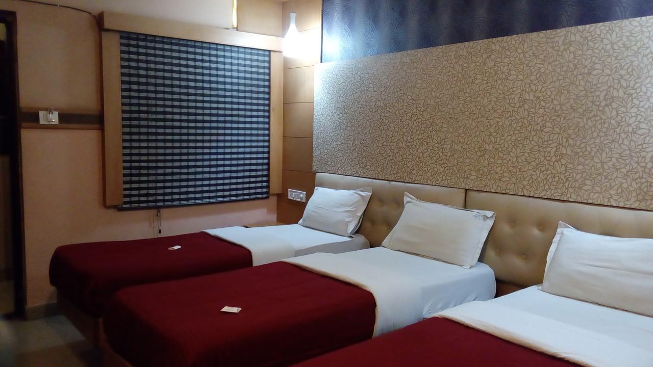 Grand Choice Hotel Бангалор Екстериор снимка