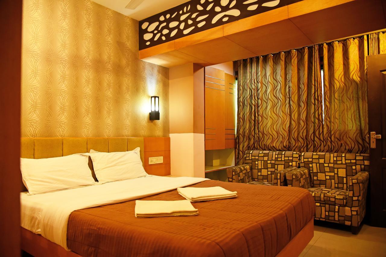 Grand Choice Hotel Бангалор Екстериор снимка