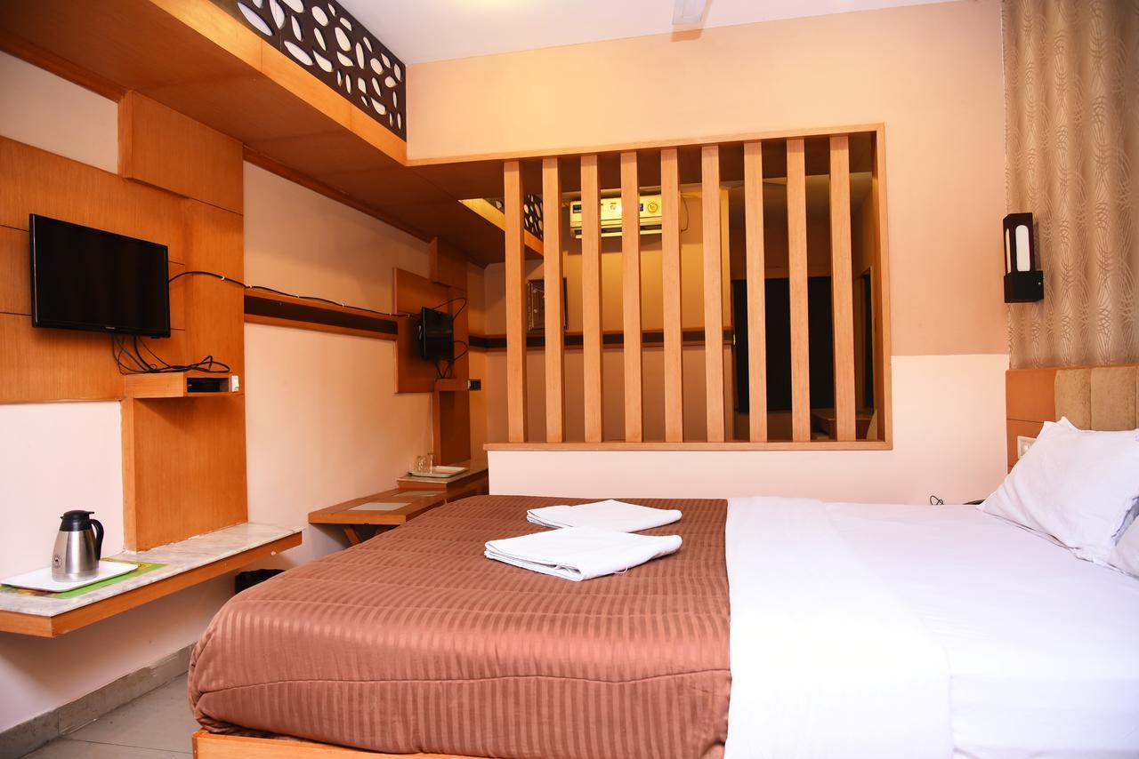 Grand Choice Hotel Бангалор Екстериор снимка